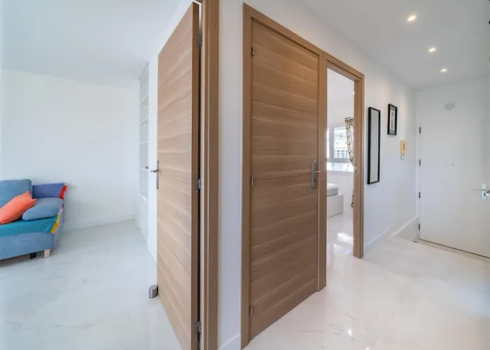 3 Pièces Rénové à Deux Pas De La Croisette * Cannes