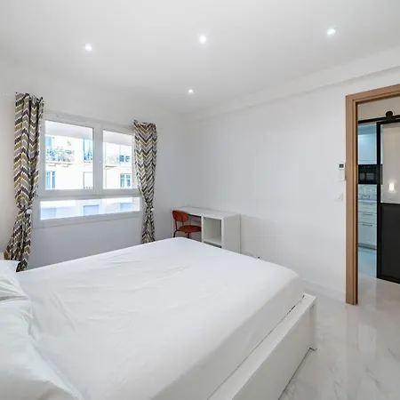 Agreable 3 Pieces Renove A Deux Pas De La Croisette